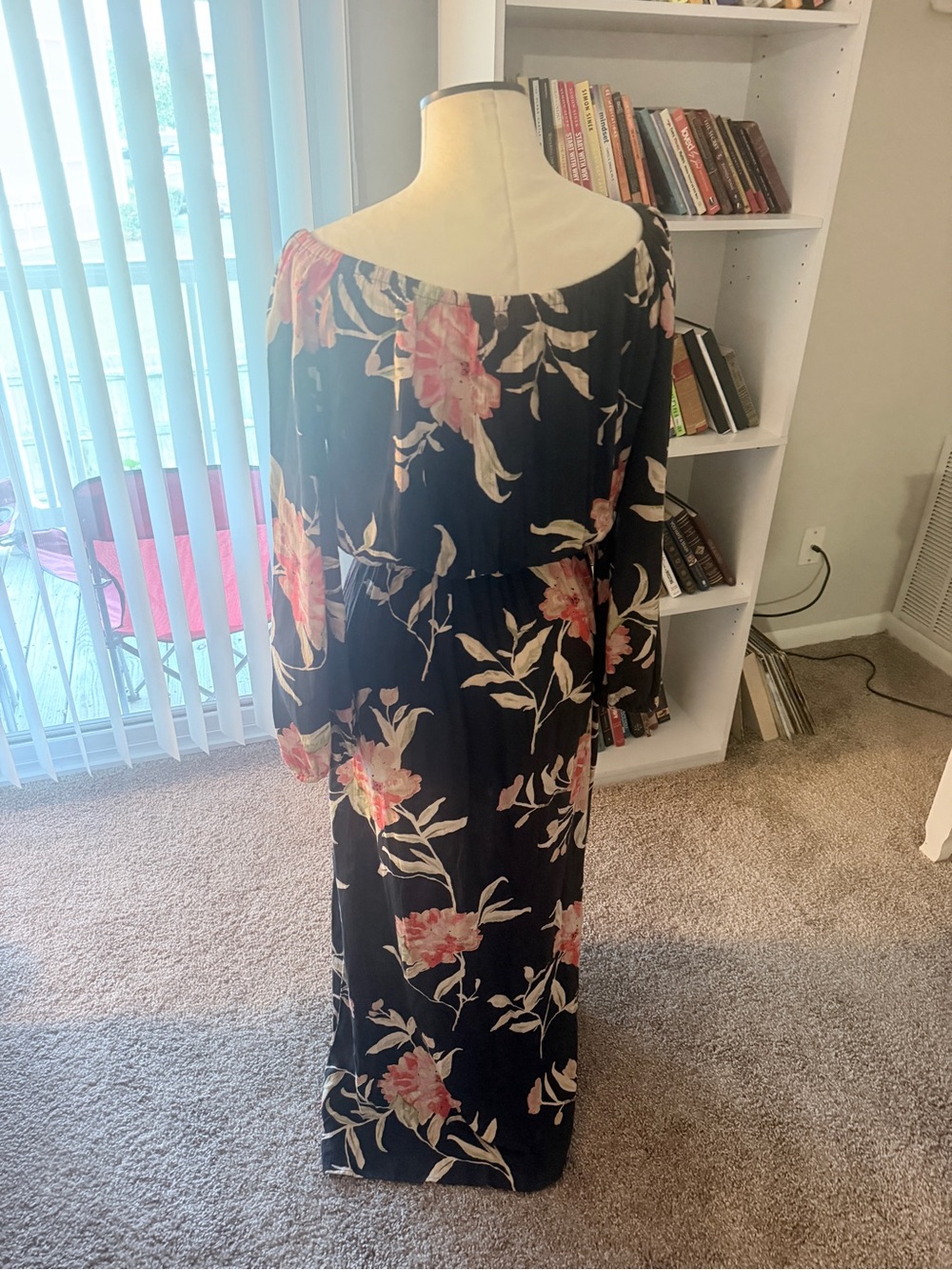 Billabong Black Floral Off-the-Shoulder Maxi Dress Size L Boho Beach - Picture 4 of 7